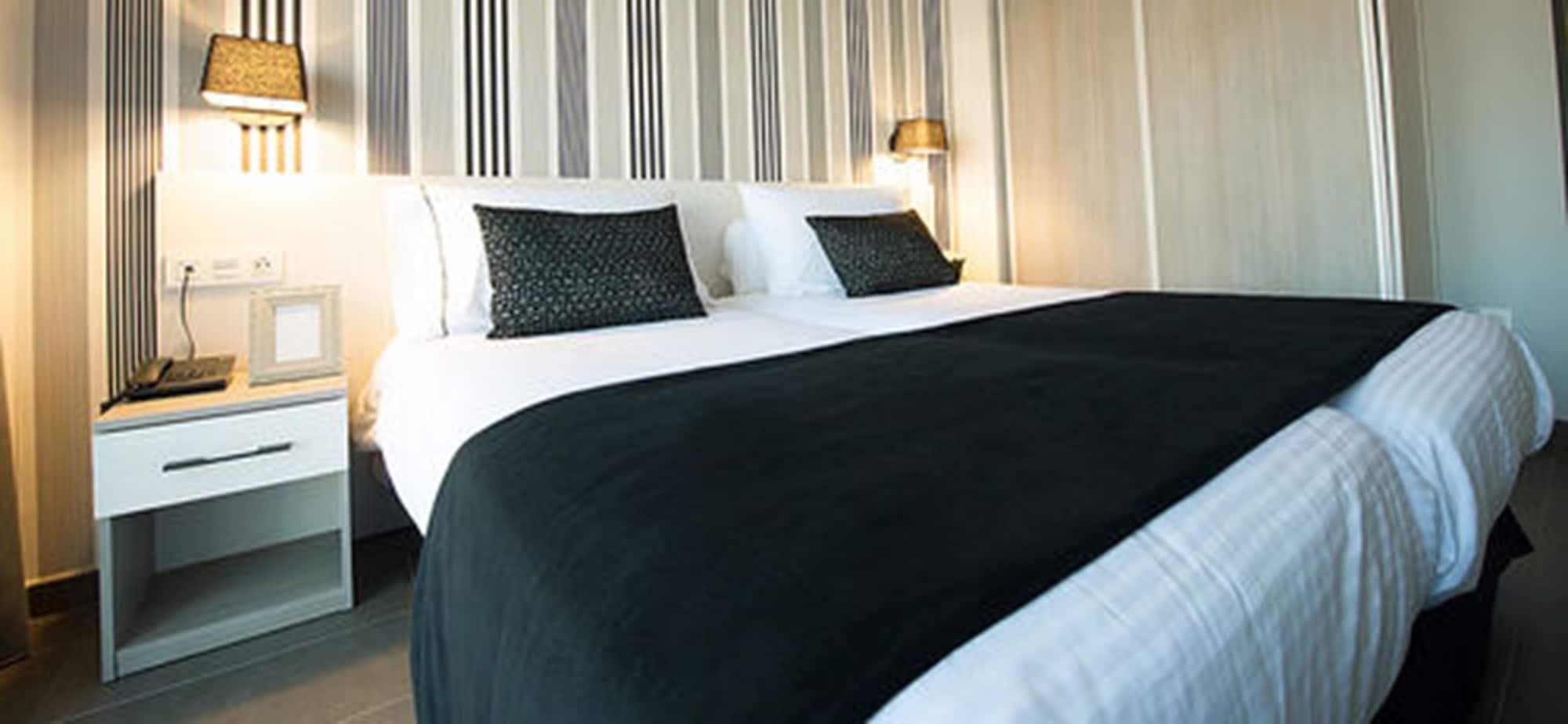 New Hotel Colon Mataro Ngoại thất bức ảnh
