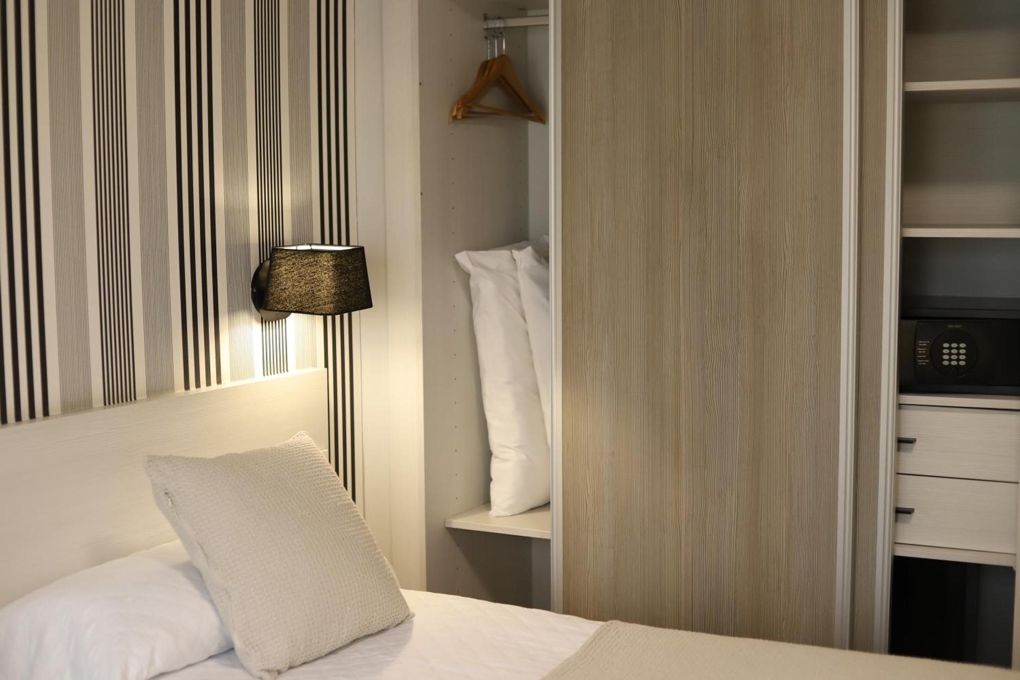 New Hotel Colon Mataro Phòng bức ảnh